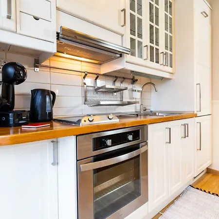 F & B Collection - Rotunda & Kamara View